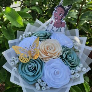 Ramo de 7 rosas con temática