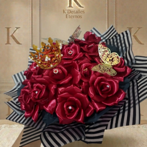 Ramo de 15 rosas con corona