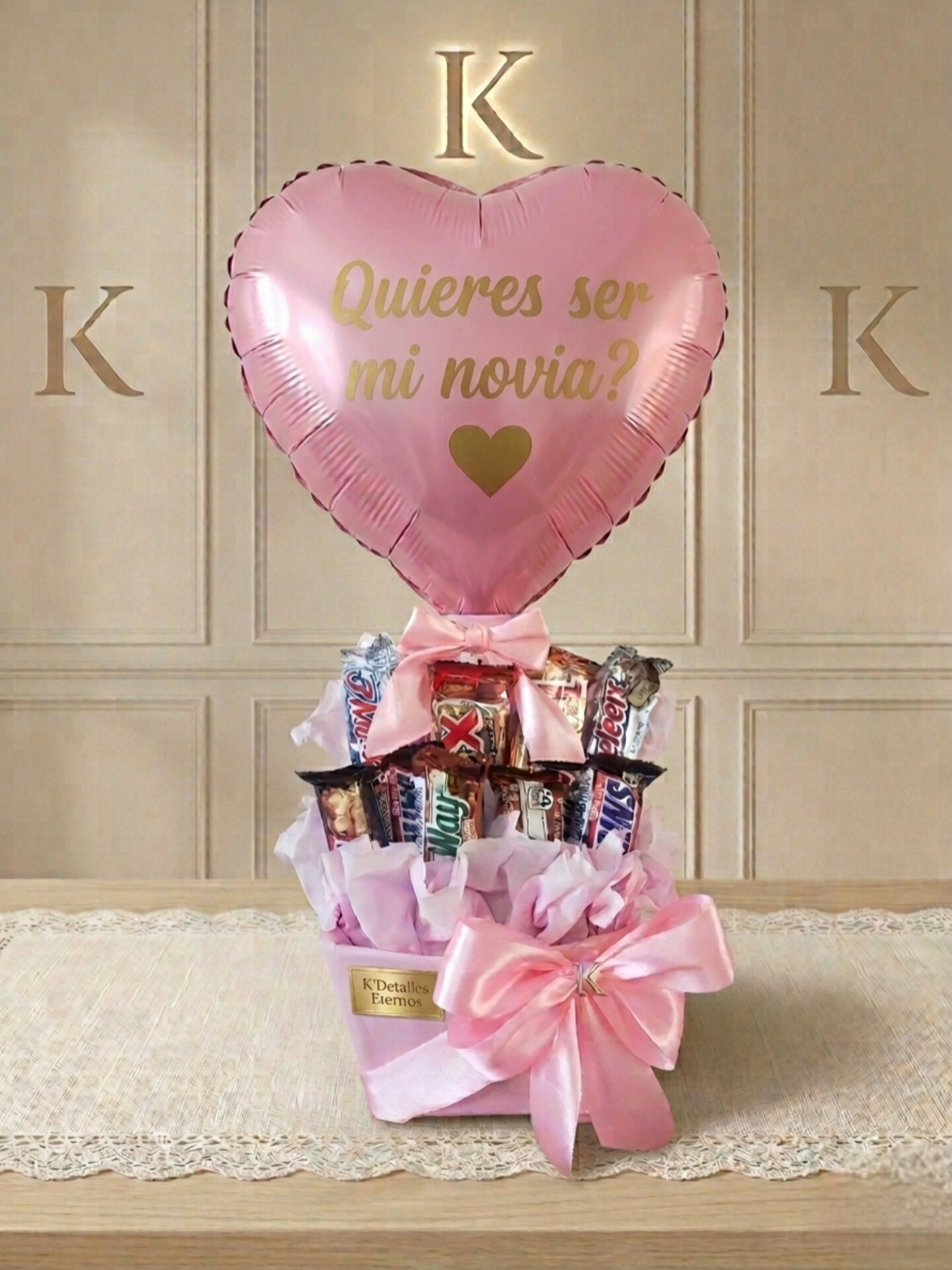 Caja de dulces con globo